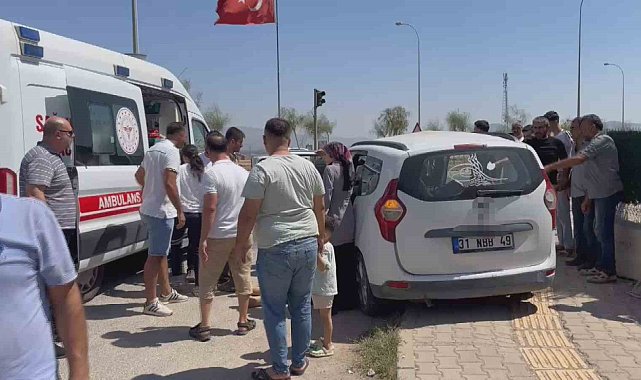 Düğüne giderken kaza yaptılar: 3 ölü, 2 yaralı