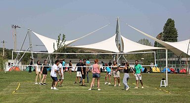 Dünya gençleri Fadıllı'da buluştu