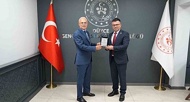 Düzce Gençlik ve Spor İl Müdürlüğü'nde devir teslim töreni gerçekleştirildi