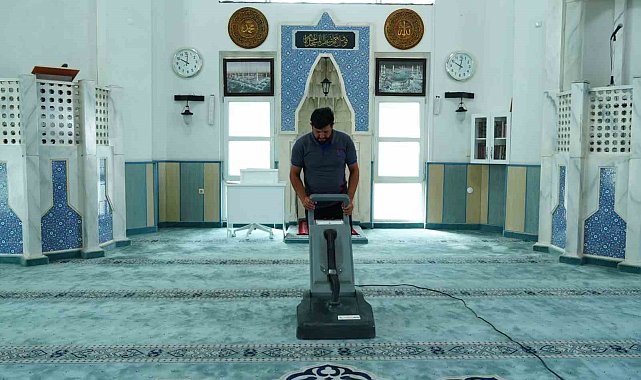 Düzce'de camiler temizleniyor