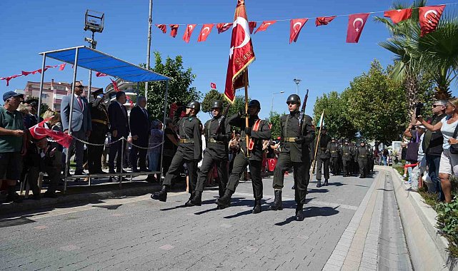Edremit'te 30 Ağustos Zafer Bayramı coşkusu