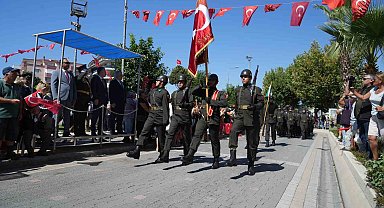 Edremit'te 30 Ağustos Zafer Bayramı coşkusu