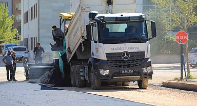 Elazığ'da asfalt seferberliği sürüyor