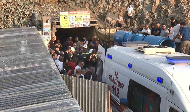 Elazığ'da göçük altında kalan işçinin cenazesi hastane morguna kaldırıldı