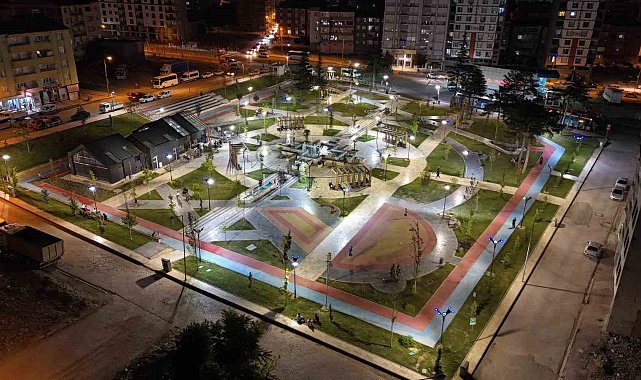 Elazığ'da şehre nefes aldıran yatırımlar, vatandaşların yeni buluşma noktası oldu
