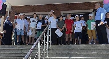 Elazığ'da yaz Kur'an kursunda karne heyecanı yaşandı