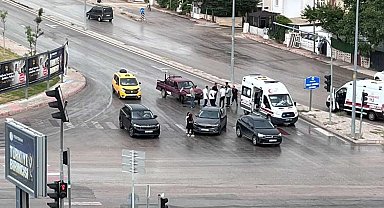 Elazığ'da zincirleme trafik kazası: 1 yaralı