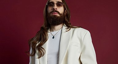 Emre Fel'den yeni tekli