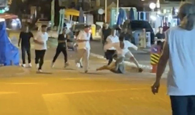 Erikli'de gençler arasında bıçaklı kavga: 2 yaralı
