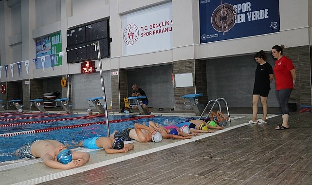Erzincan Olimpik Yüzme Havuzunda yaz kurslarına ilgi arttı