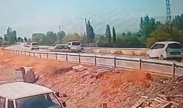 Erzincan'da 1 kişinin öldüğü kaza güvenlik kamerasına yansıdı