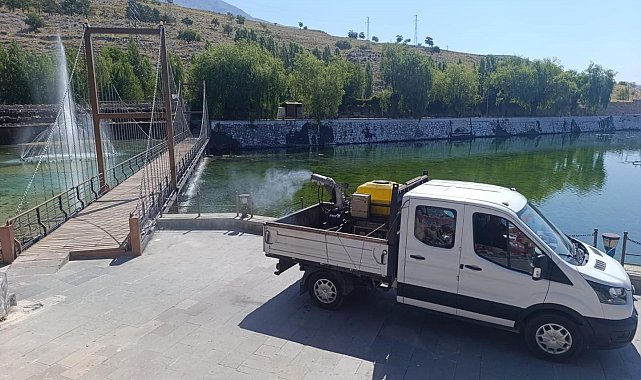 Erzincan'da ilaçlama ekipleri iş başında
