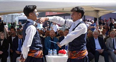 Erzurum'da halk pazarı açıldı