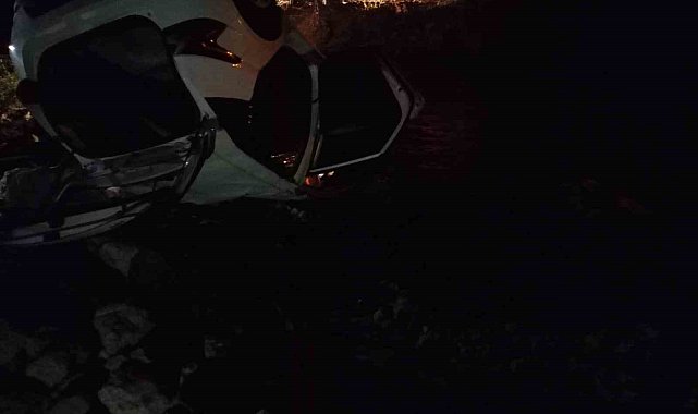 Erzurum'da otomobil nehre uçtu: 1 ölü, 1 yaralı, 1 kayıp