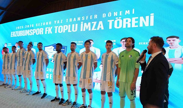 Erzurumspor'da yeni transferler tanıtıldı