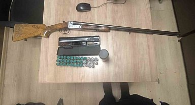 Esenyurt'ta balkona iç çamaşırı ile çıkınca komşuları uyardı: 'Mahalle erkek görsün' diyerek tüfekle etrafa tehditler savurdu