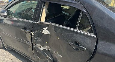Esenyurt'ta faciadan dönüldü: Vinç kaydı, yaşlı adam iki torunuyla otomobilin altında kaldı