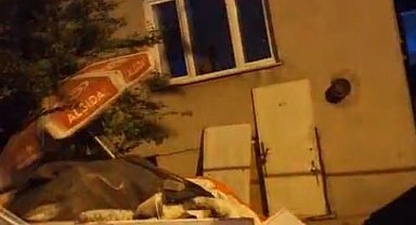 Esenyurt'ta komşular arasındaki kavga sokağa taştı: Hakaretler havada uçuştu
