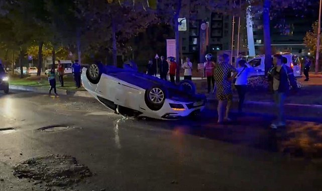 Esenyurt'ta sürücüsünün direksiyon hakimiyetini kaybettiği otomobil takla attı
