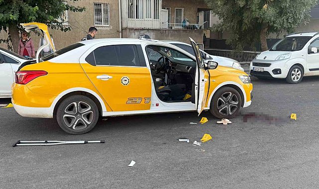 Eşinden kaçmak isteyen kadın silahlı saldırıya uğradı: 3 yaralı