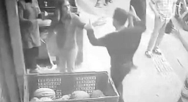 Eski kız arkadaşına çalıştığı markette saldırdı, ayırmak isteyen bir kişiyi de bıçakladı