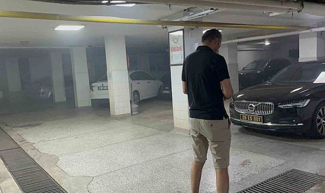 Eskişehir'de belediye binasında yangın paniği