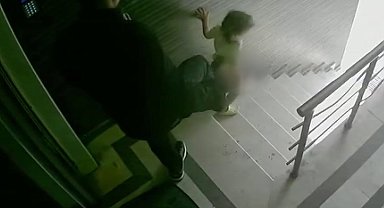 Eyüpsultan'da 3 yaşındaki kızına tekme atıp merdivenlerden aşağı düşüren babaya tahliye