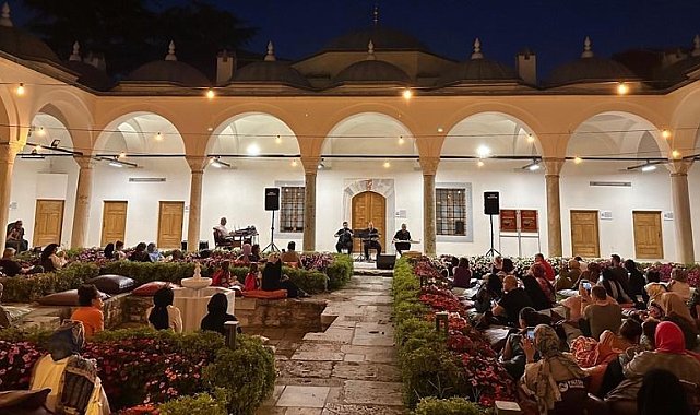Fatih Belediyesi Türk musikisinin seçkin eserlerini sanatseverlerle buluşturuyor