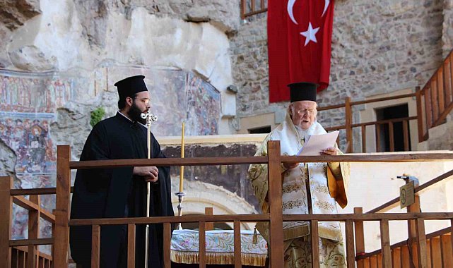 Fener Rum Patrikhanesi ayini bu yıl Gökçeada'da yapmaya karar verdi