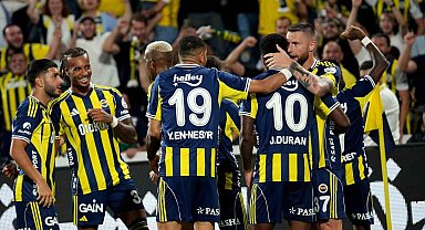 Fenerbahçe, ligdeki ilk galibiyetini aldı