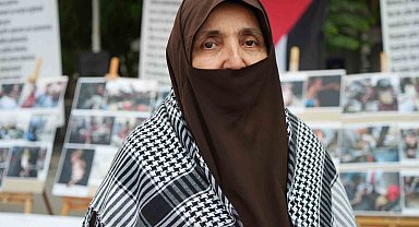 Filistin için imza kampanyasına destek veren Cemile teyze: "Her bir imza İsrail'e bir bomba olacak"