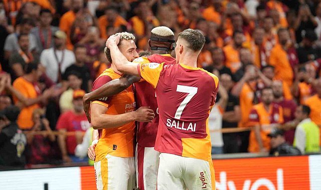 Galatasaray 2'de 2 ile başladı