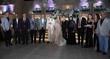 Gazeteci Azim Deniz'in mutlu günü