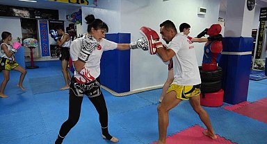 Gazi mahallesinden Muay Thai dünya şampiyonluğuna