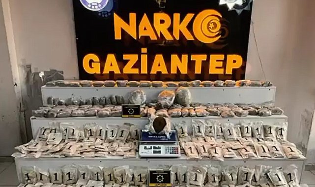 Gaziantep'te 21 kilo reçine esrar ele geçirildi: 4 şahıs tutuklandı
