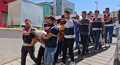 Gaziantep'te 52 vatandaşı 109 milyon TL dolandıran 40 şüpheli tutuklandı