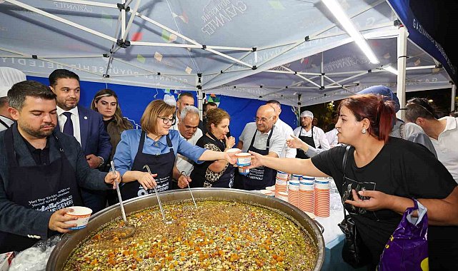 Gaziantep'te Hemşehri Dernekleri Festivali yoğun ilgi gördü