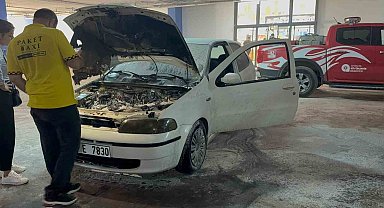 Gazipaşa'da AVM otoparkında otomobil yangını