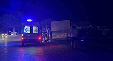 Gazipaşa'da motosiklet devrildi: 2 yaralı