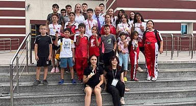 Gedizli kick boksçular Zafer Kupasından 12 madalyayla döndü