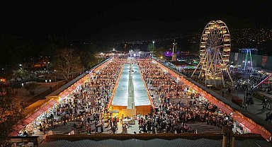 Geleneksel Ağustos Fuarına 11 günde 750 bin ziyaretçi