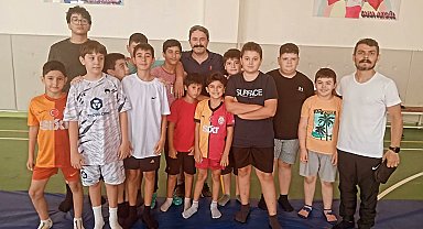 Genç güreşçiler ile samimi buluşma