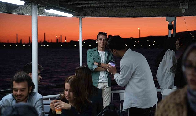 Gençler kariyer yolculuğuna mehtap molası verdi
