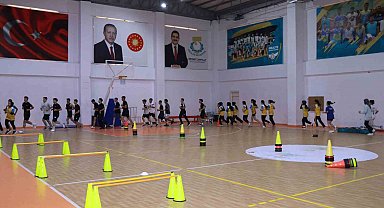 Gençler polis olmak için Haliliye'de ter döküyor