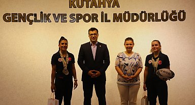 Gençlik ve Spor İl Müdürü Küçük, şampiyon sporcuları ağırladı