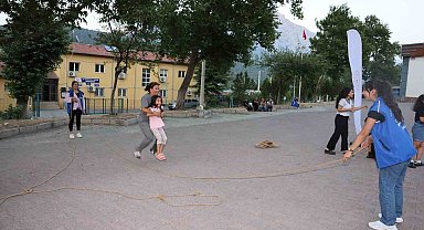 Gezen Sinema Tırı Pozantı'da