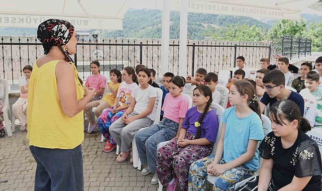 Gezici Kütüphane çocukları bilgiyle donatıyor