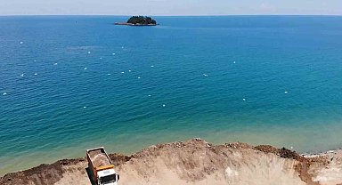 Giresun'da Karadeniz'in kıyısındaki çöplük, ekosistemi tehdit ediyor