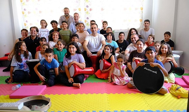 Girne Mansuroğlu Kültür Merkezi'nde minikler sanat coşkusu yaşadı
