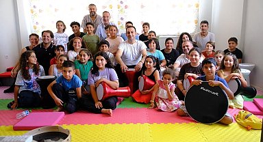 Girne Mansuroğlu Kültür Merkezi'nde minikler sanat coşkusu yaşadı